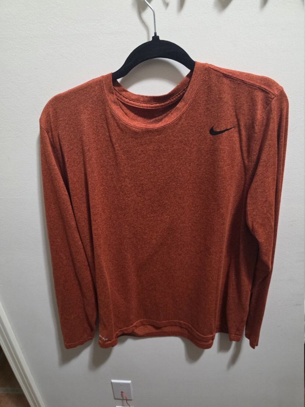 Nike Men's Burnt Orange Dri-Fit Long Sleeve T-Shirt Size L
